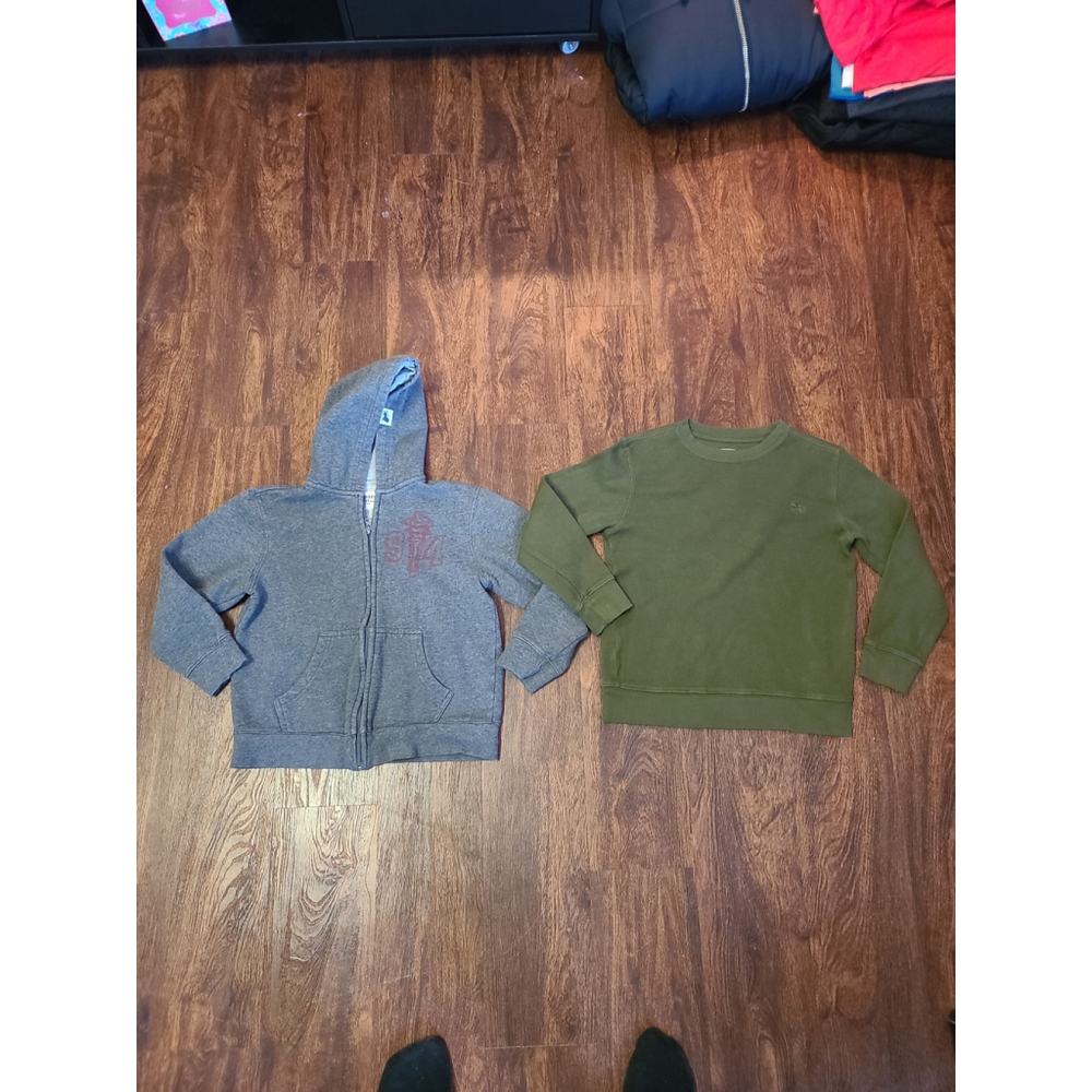 Old Navy Boys Sweatshirt Sweater Lot size small 6/7